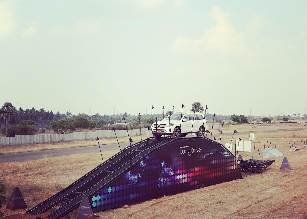 Mercedes parkour structure