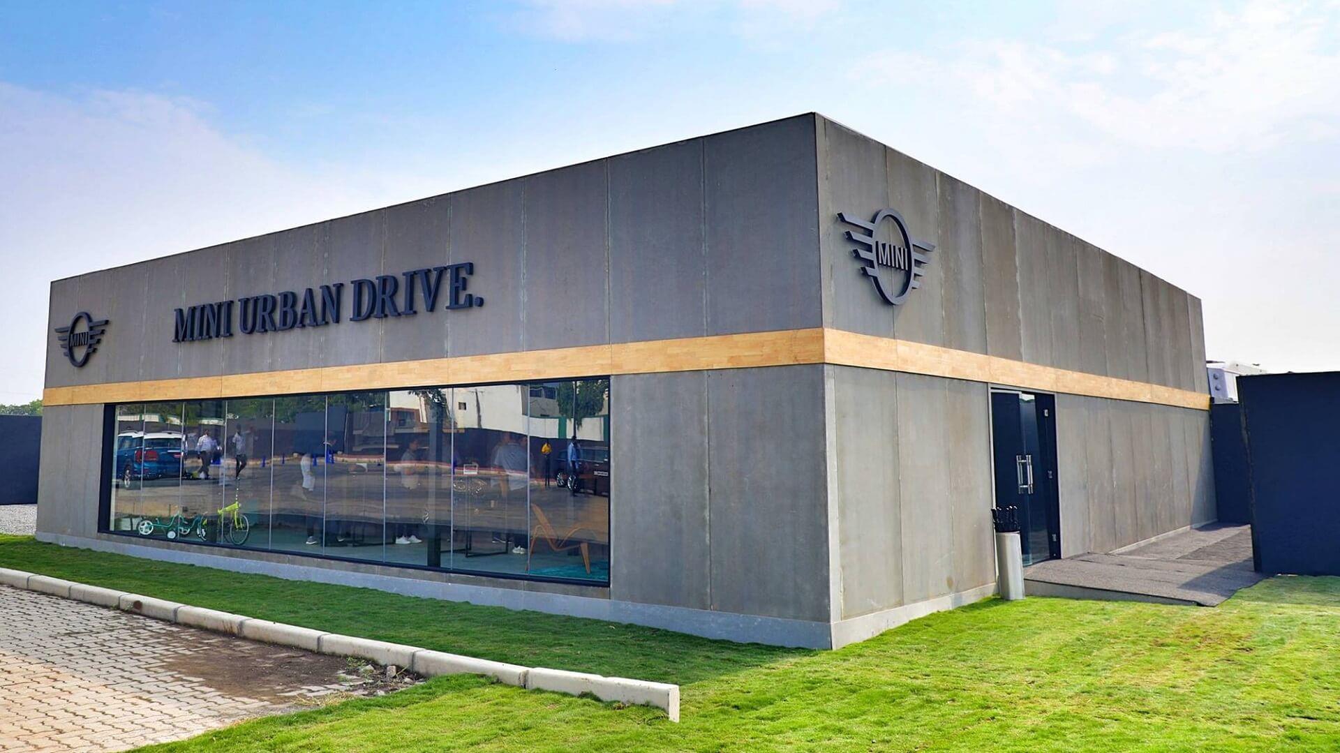 MINI Urban Drive